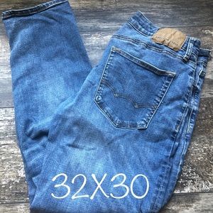 Men’s Straight Leg American Eagle Jeans- 32X30